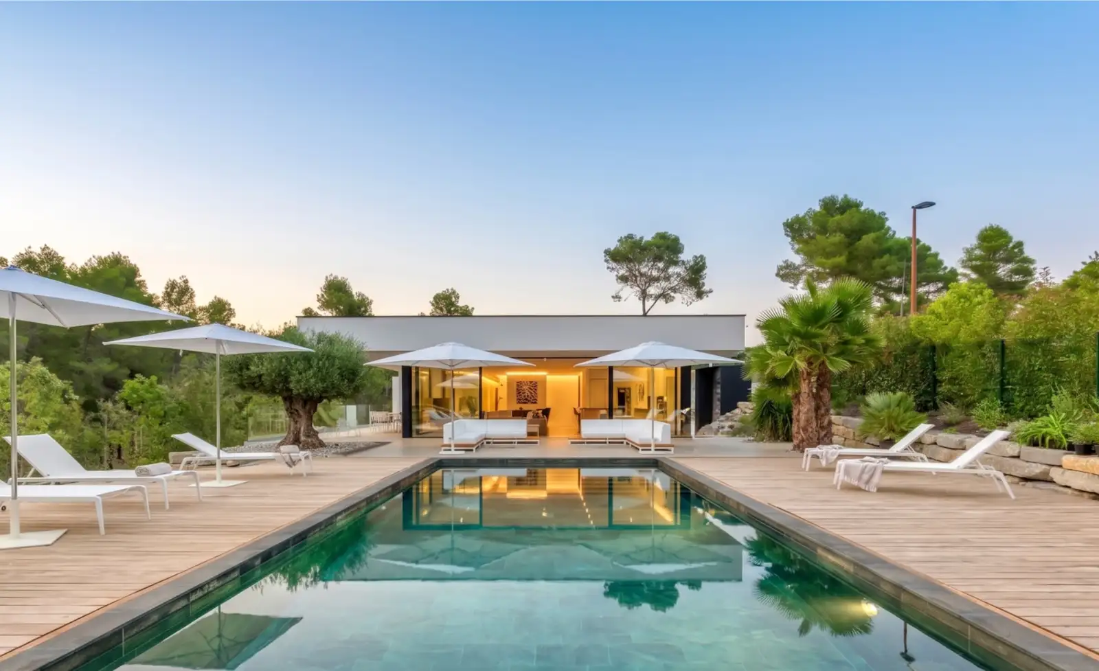 Contemporary Villa Construction, 350m2, Saint-Clément-de-Rivière Fontanelles, Architect Montpellier, LEWISA home