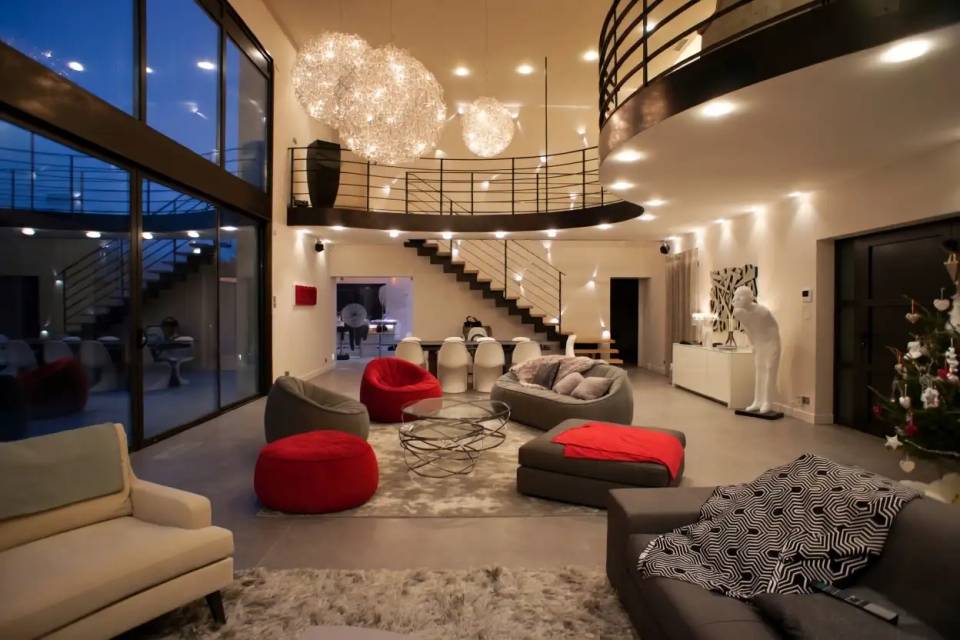Construction villa prestige 500m2 Saint-Gély-du-Fesc domotique architecte Montpellier LEWISA home