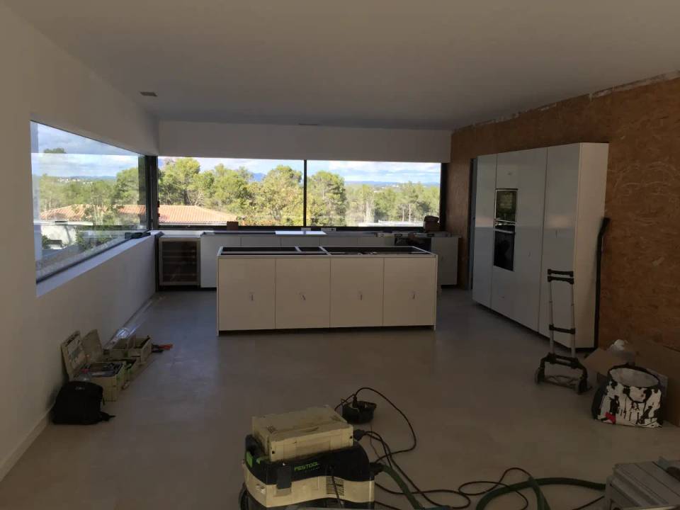 Construction villa contemporaine Saint-Clément-de-Rivière Fontanelles piscine architecte Montpellier LEWISA home — vue 11