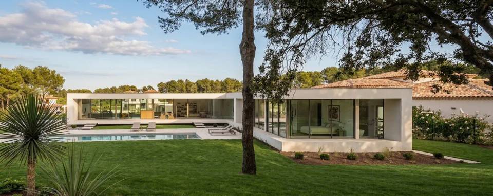 Construction villa contemporaine haut de gamme à Saint-Gély-du-Fesc par architecte Montpellier LEWISA home