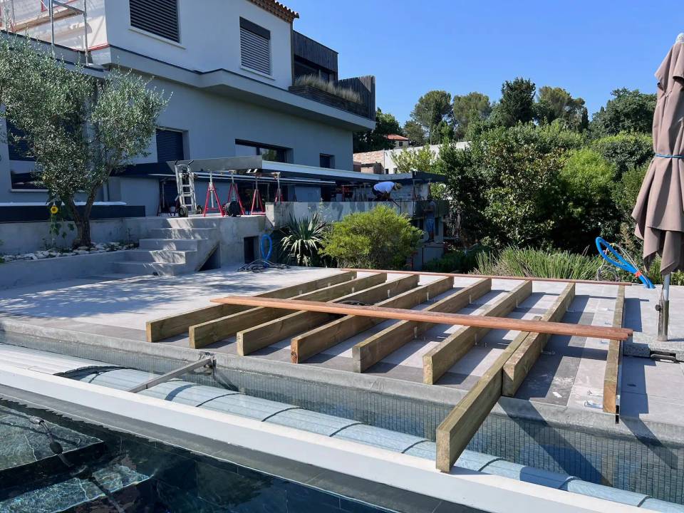 Rénovation extérieure villa Montpellier terrasse piscine pool house architecte LEWISA home — vue 18