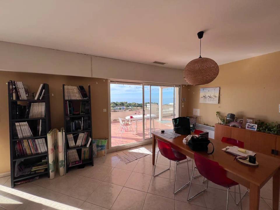Rénovation penthouse Sète terrasse vue mer Méditerranée architecte Montpellier LEWISA home — vue 9