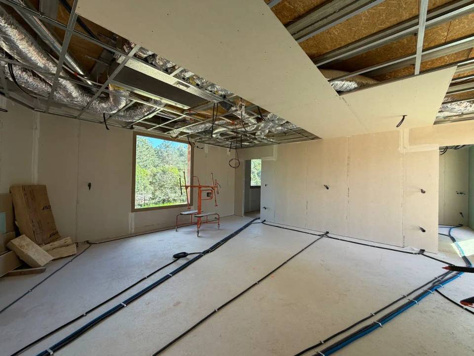 Construction villa 600m2 Montferrier-sur-Lez nord Montpellier architecte haut de gamme LEWISA home — vue 10